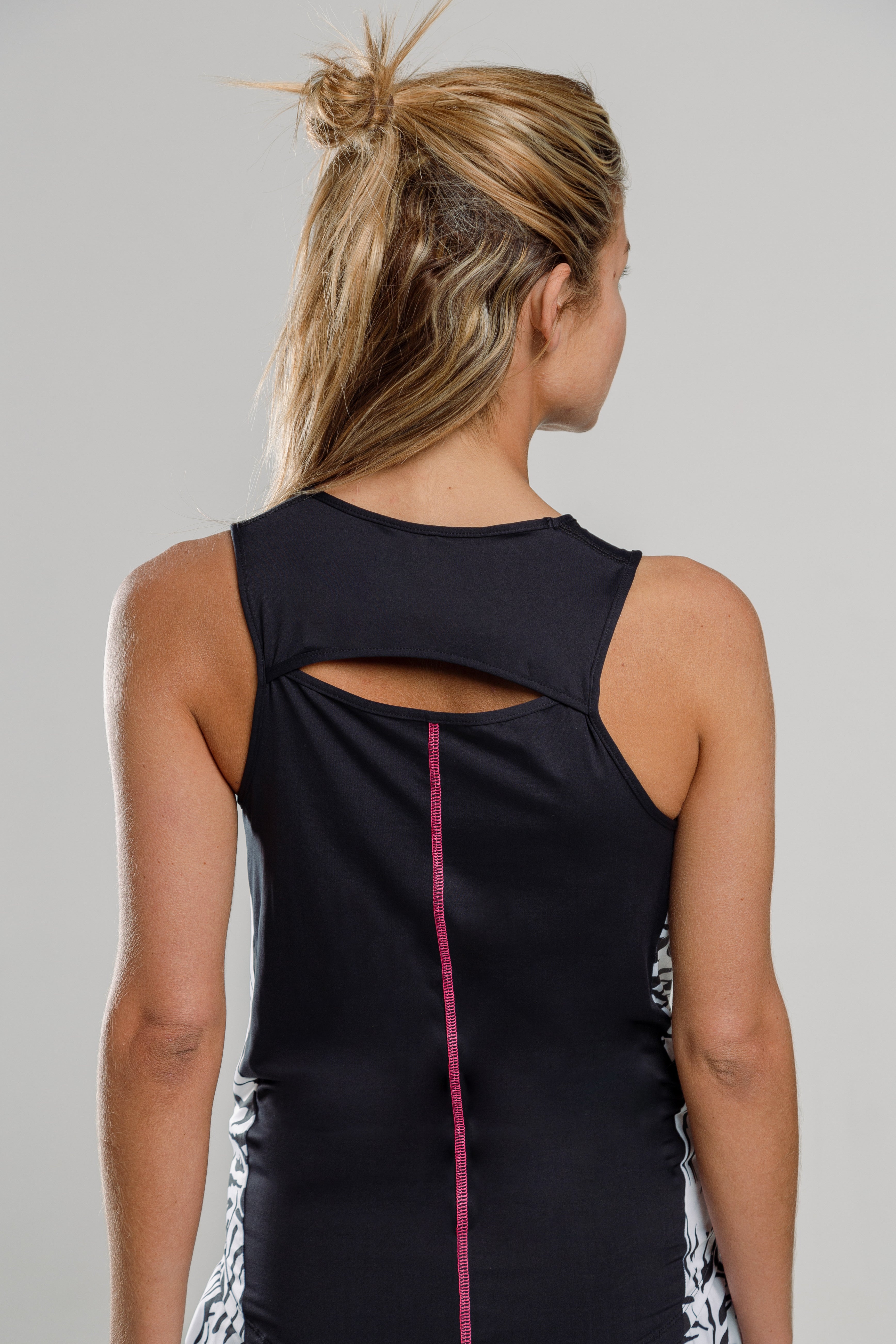 CAMISETA DE TIRANTES CON ESTAMPADO - PATTY ALCARAZ